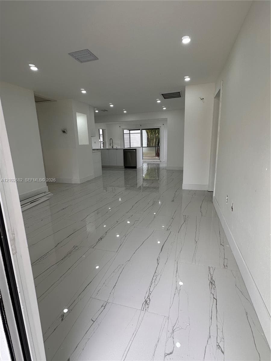 4562 Tennyson DR, North Fort Myers FL 33093