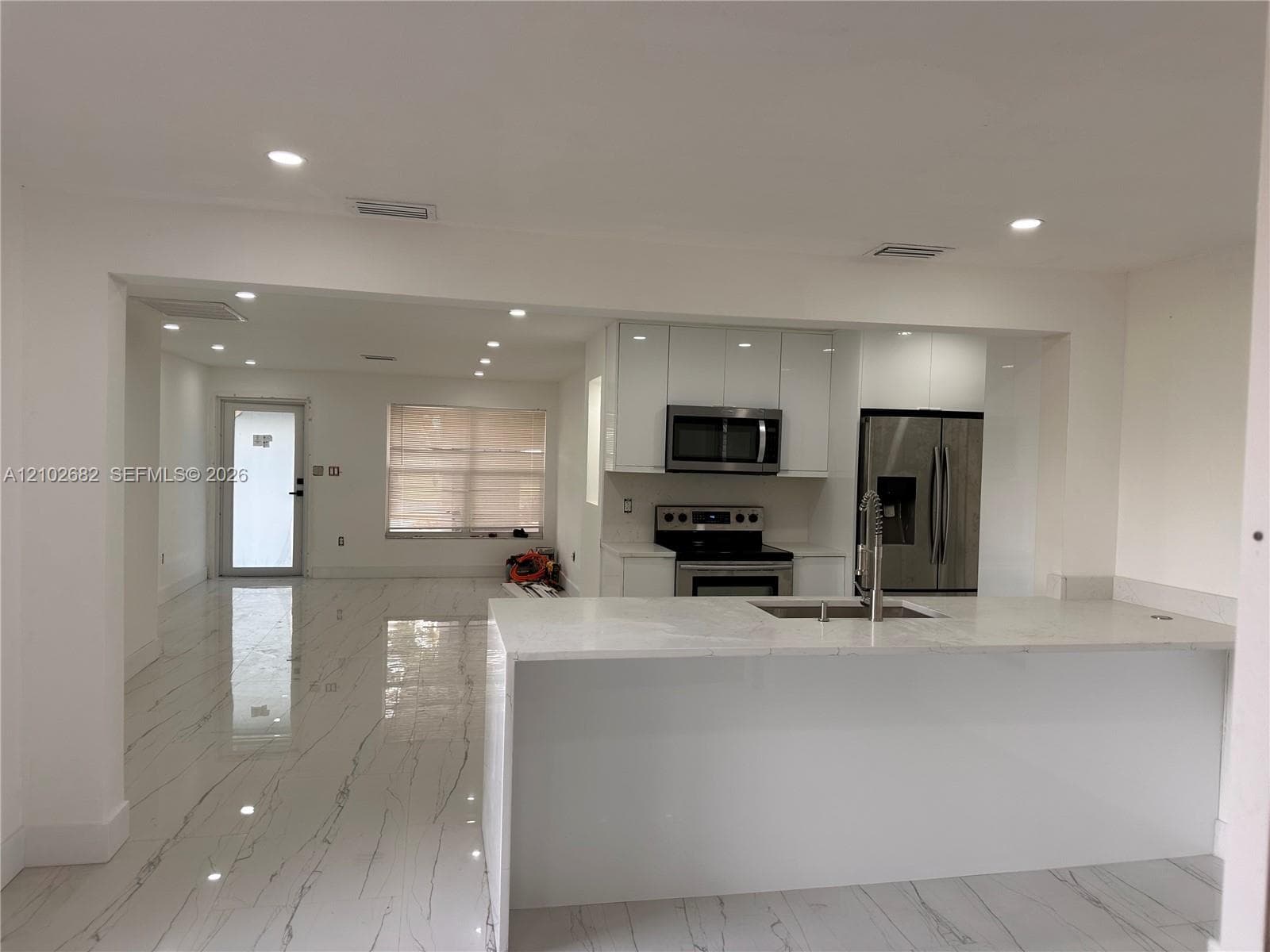 4562 Tennyson DR, North Fort Myers FL 33093