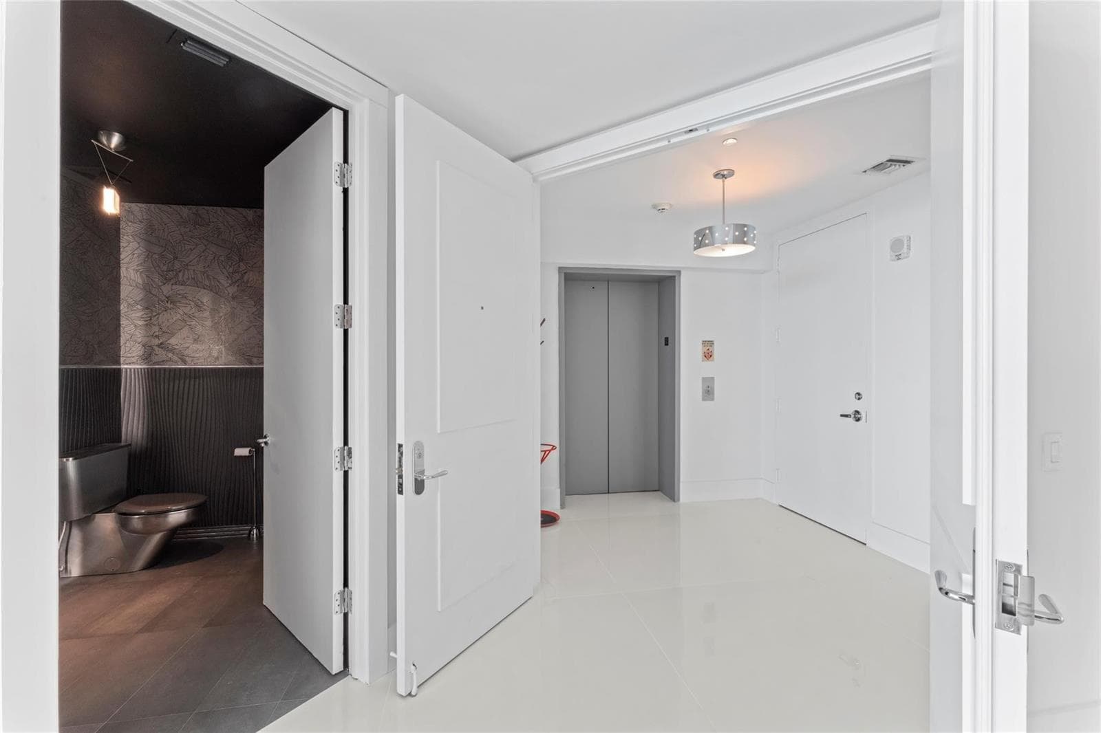 5959 COLLINS Avenue # 1203, Miami Beach FL 33140