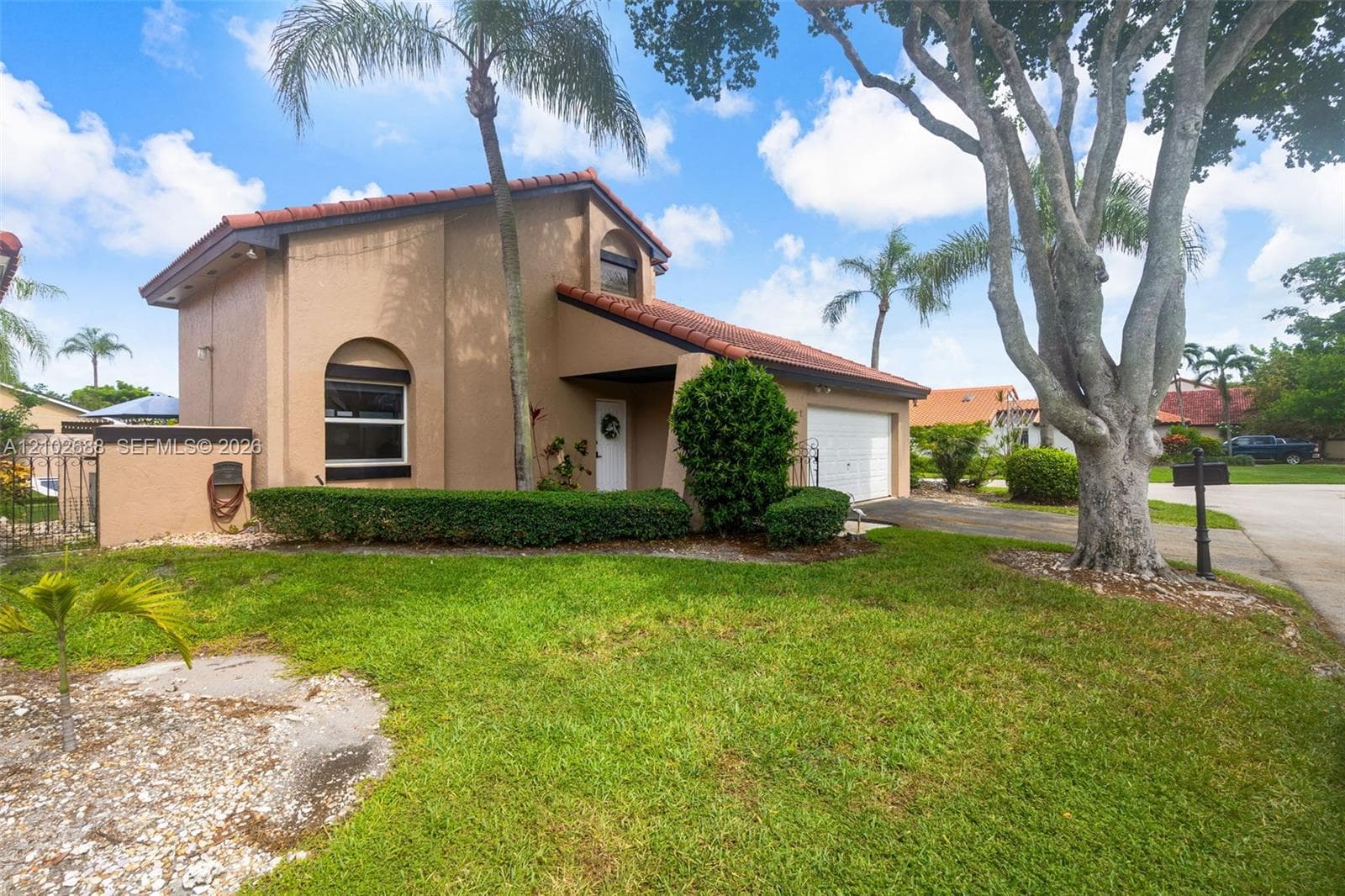 17338 NW 61st Pl, Hialeah FL 33015