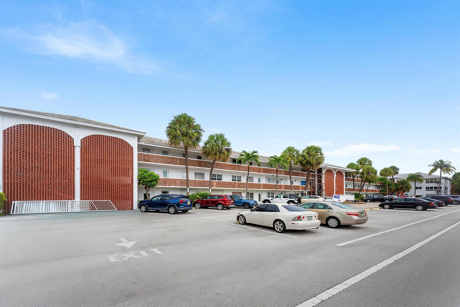 2050 NE 39TH Street # E307, Lighthouse Point FL 33064