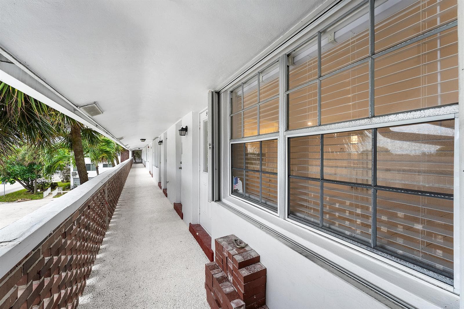 2050 NE 39TH Street # E307, Lighthouse Point FL 33064