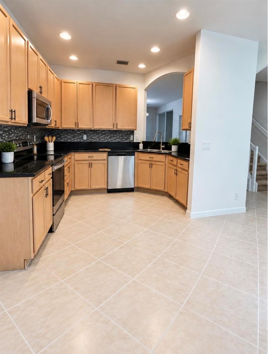 4991 Bonsai Circle Apt 107, West Palm Beach FL 33418