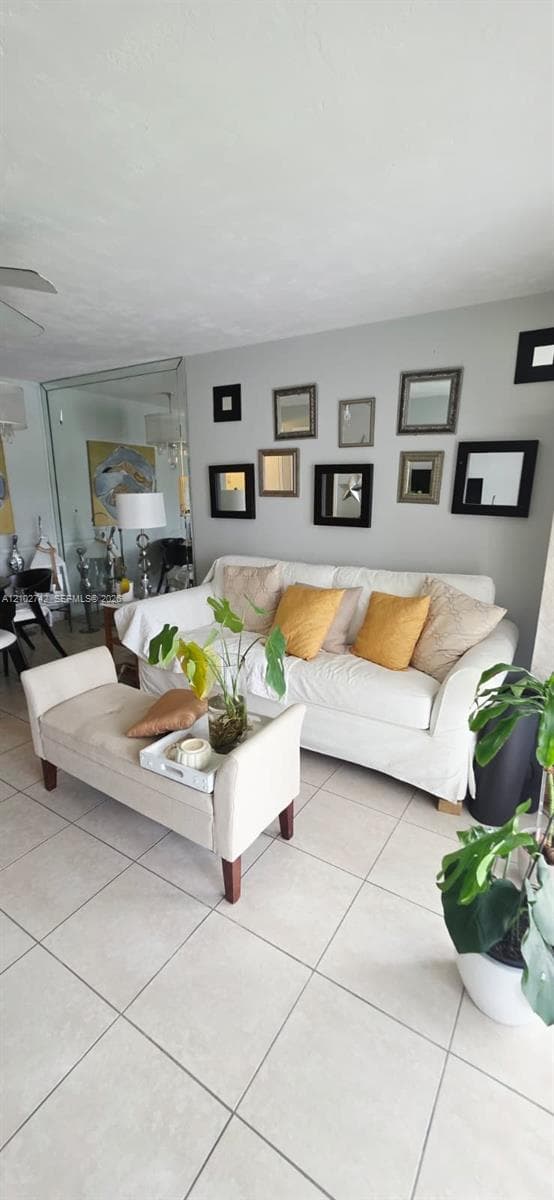 2800 NE 203rd St # 8, Aventura FL 33180