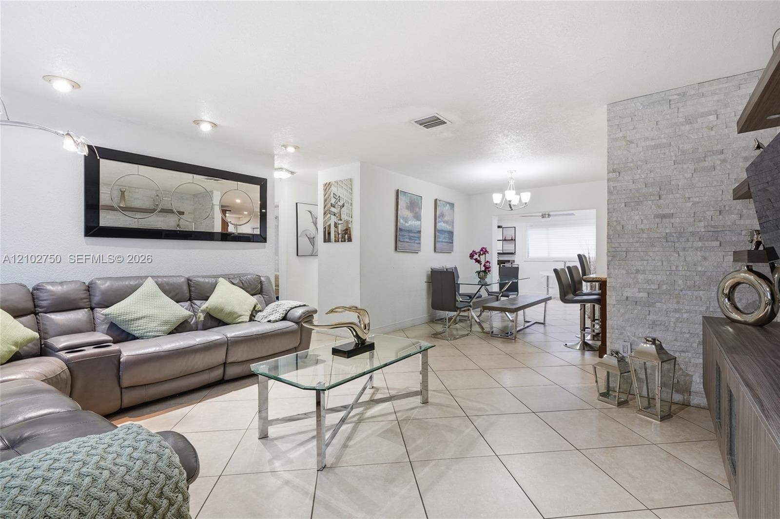13996 Lake Lure Ct, Miami Lakes FL 33014