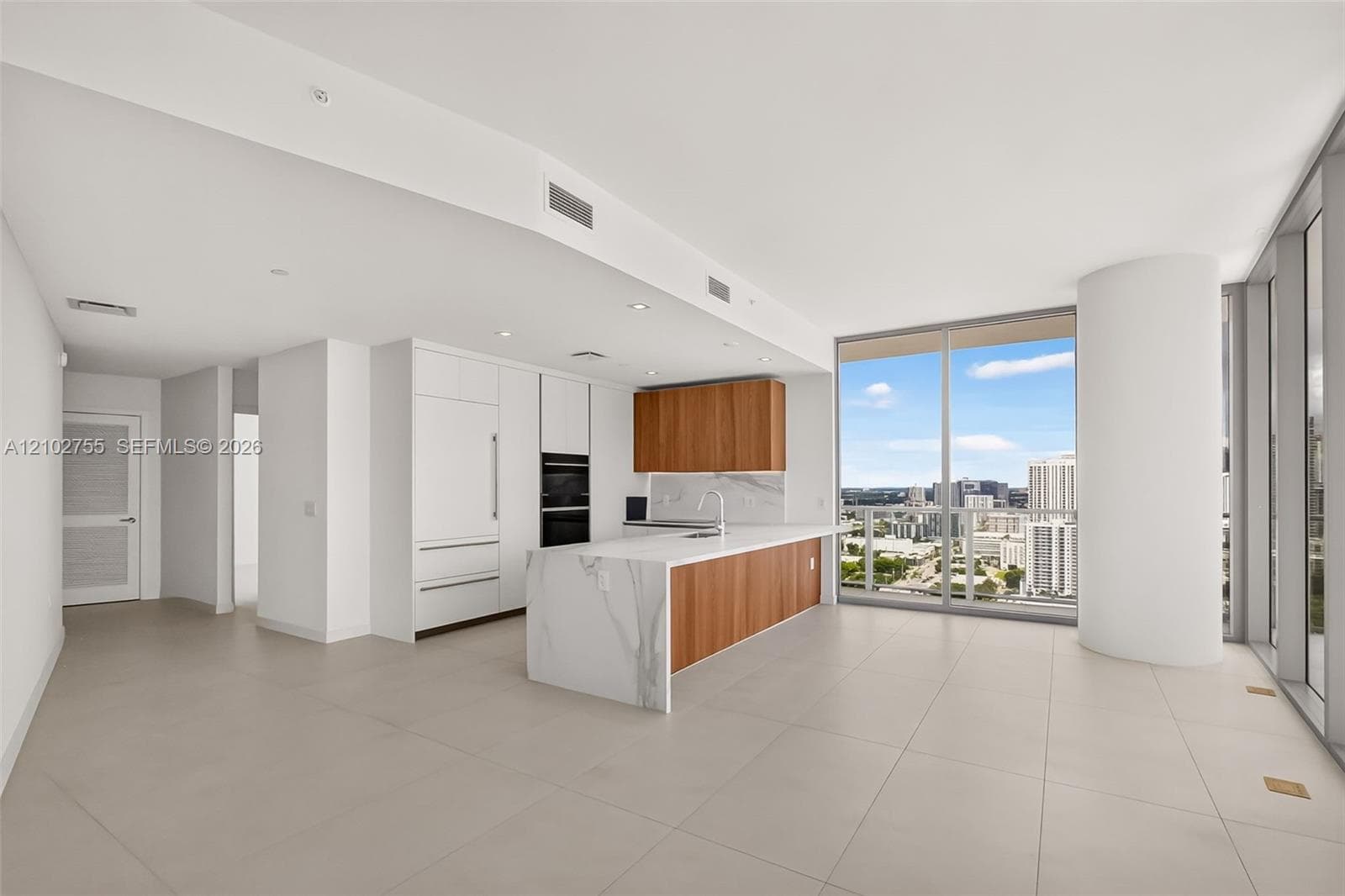 1400 Biscayne Blvd # 2906, Miami FL 33132