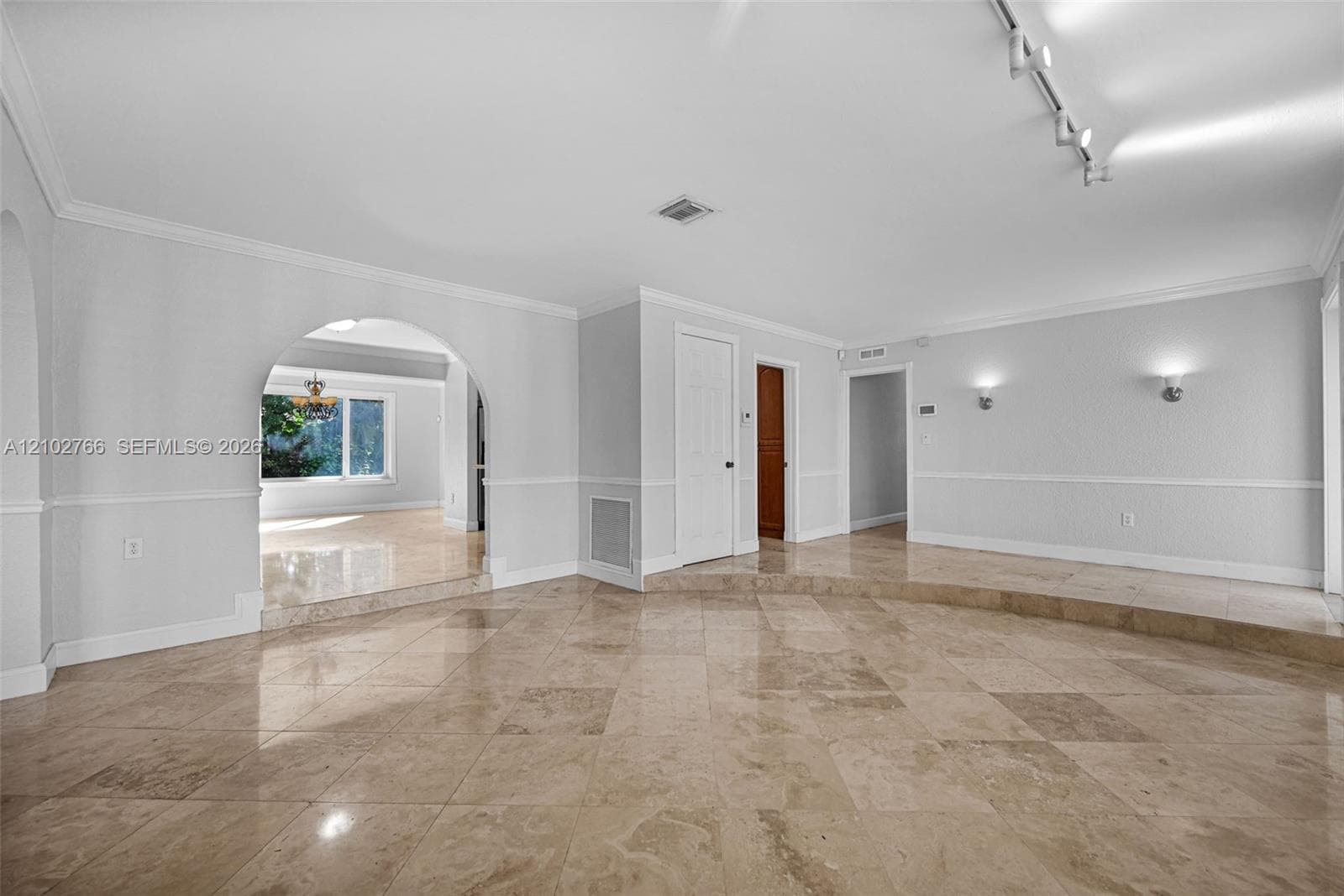 5845 SW 94th Pl, Miami FL 33173