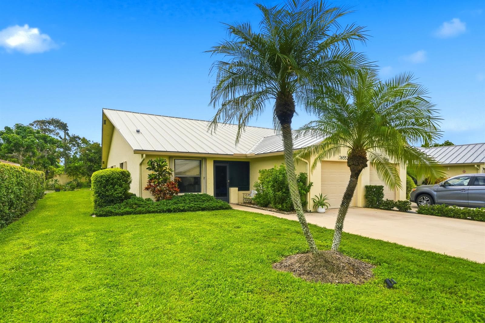 7655 SE SUGAR SAND Circle, Hobe Sound FL 33455
