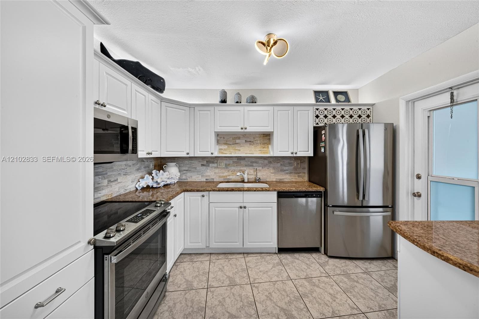 3127 S Ocean Dr # 121, Hallandale Beach FL 33009