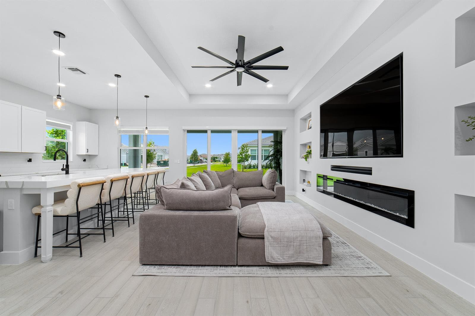 14176 Foothill Fls Way, Westlake FL 33470