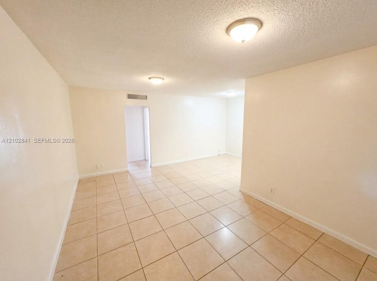 1100 NE 1st Ct # 219, Hallandale Beach FL 33009