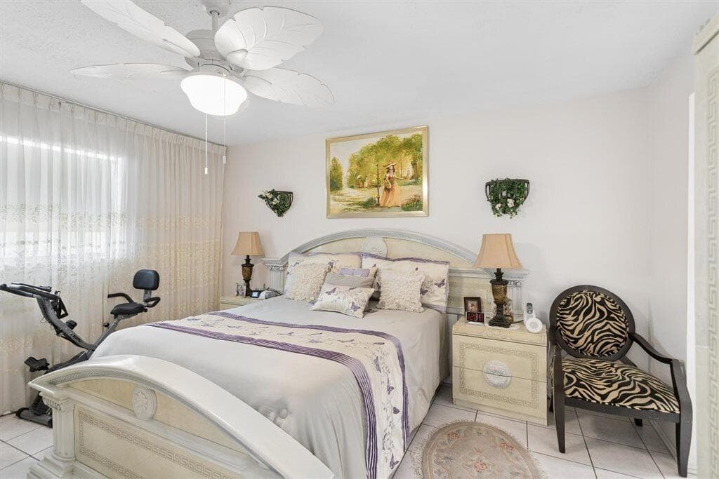 3940 NW 42ND Avenue # 417, Lauderdale Lakes FL 33319