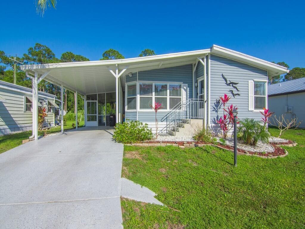22 Mediterranean Boulevard E, Port St. Lucie FL 34952