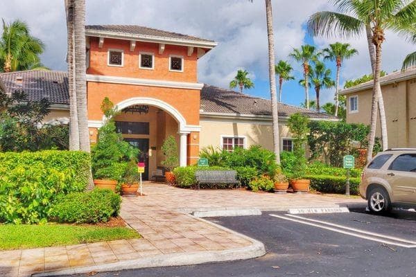 4175 N HAVERHILL Road # 903, West Palm Beach FL 33417