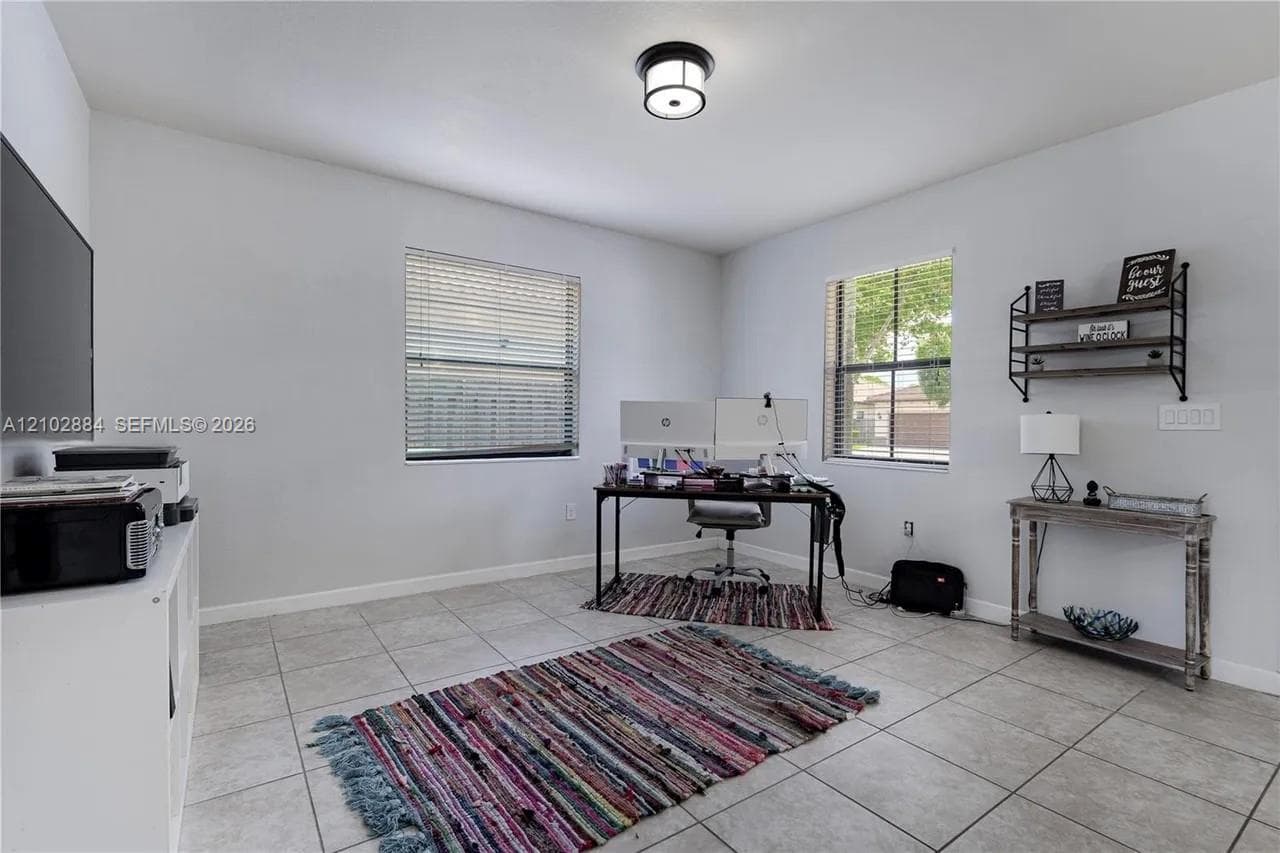 3653 SE 2nd Ct, Homestead FL 33033