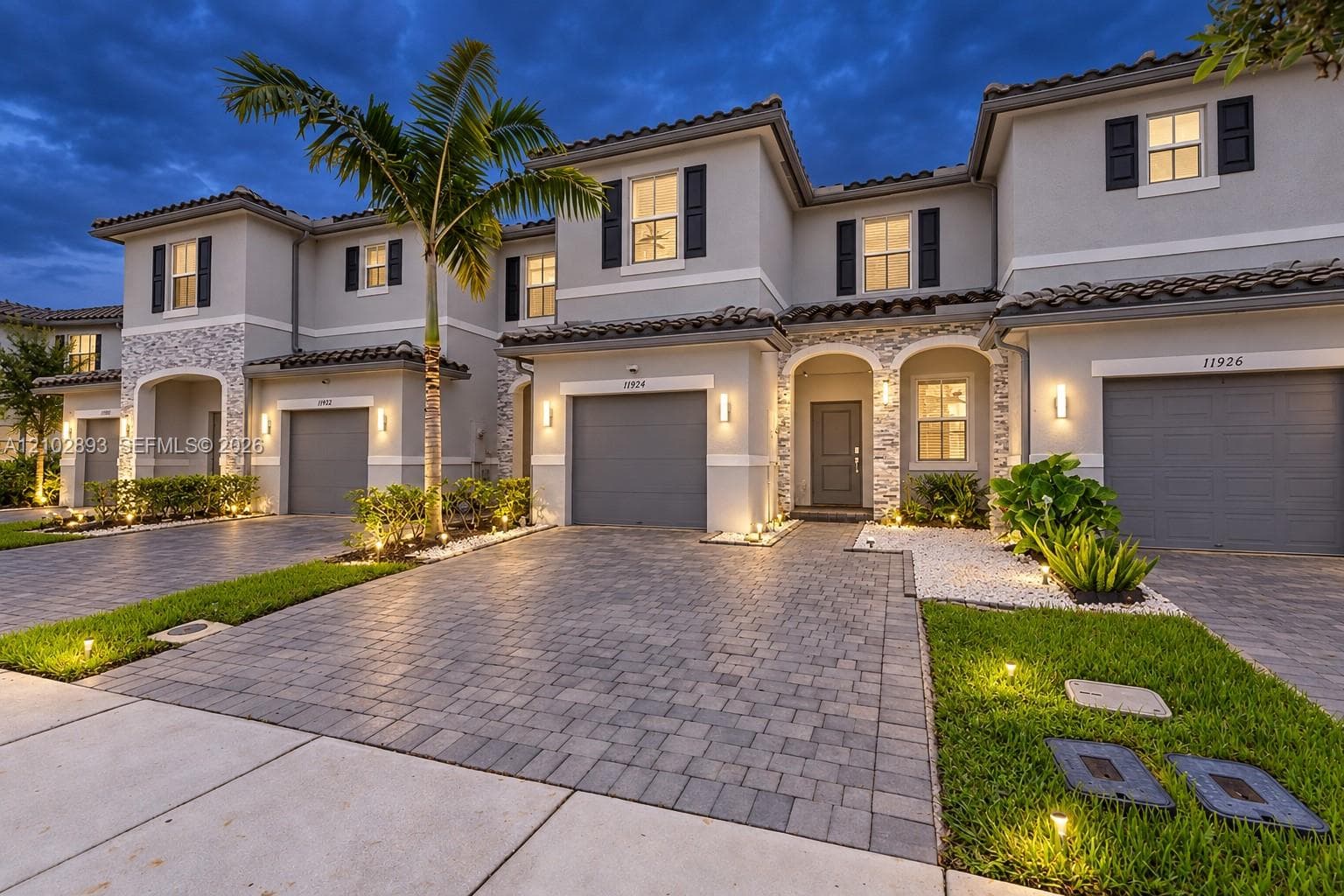 11924 NW 47th Mnr, Coral Springs FL 33076