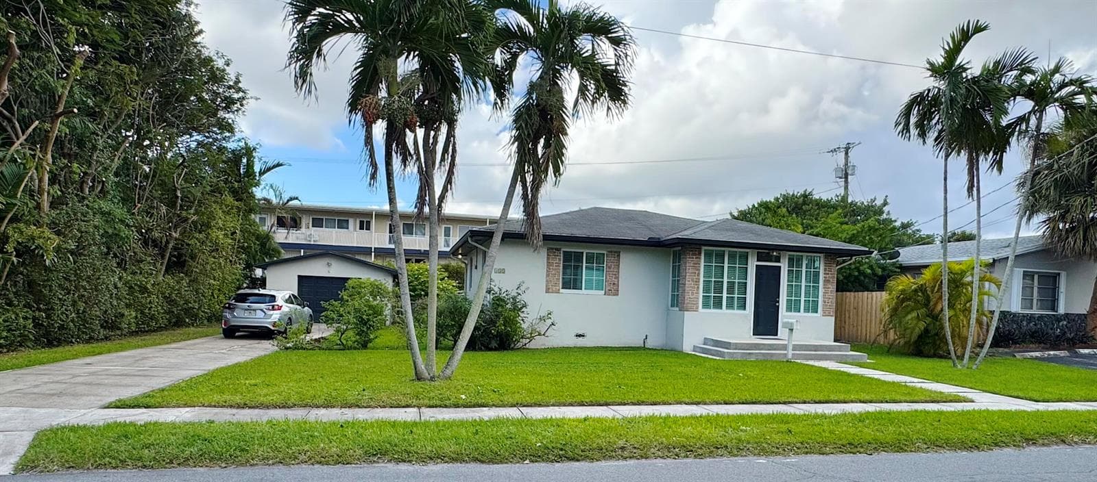 133 SE 2nd Street, Dania Beach FL 33004
