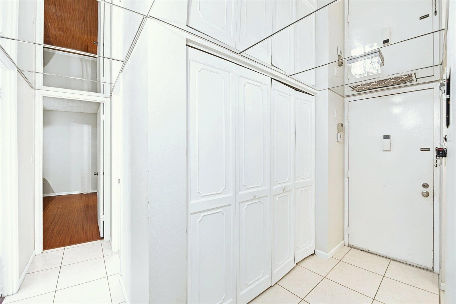 7051 Environ Boulevard # 534, Lauderhill FL 33319