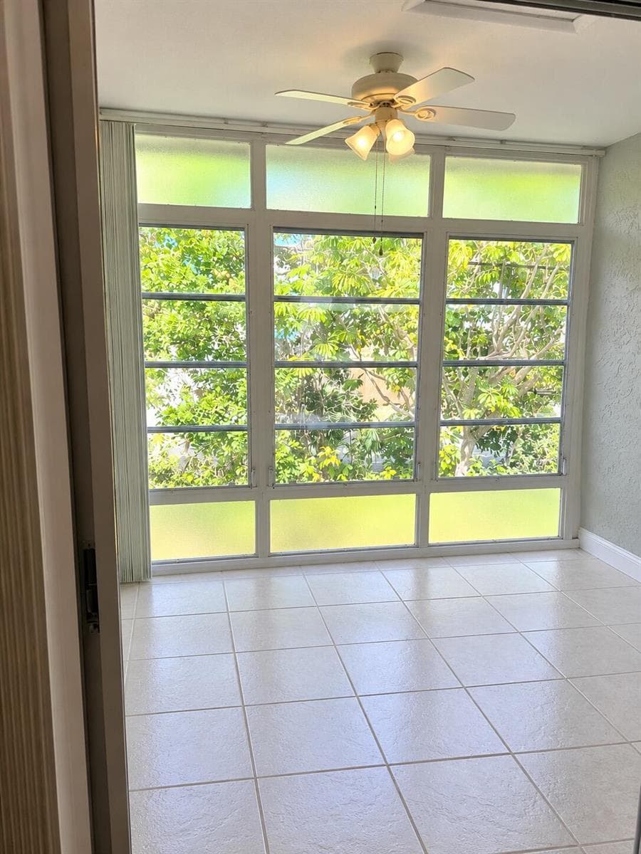 2950 SE Ocean Boulevard # 6, Stuart FL 34996