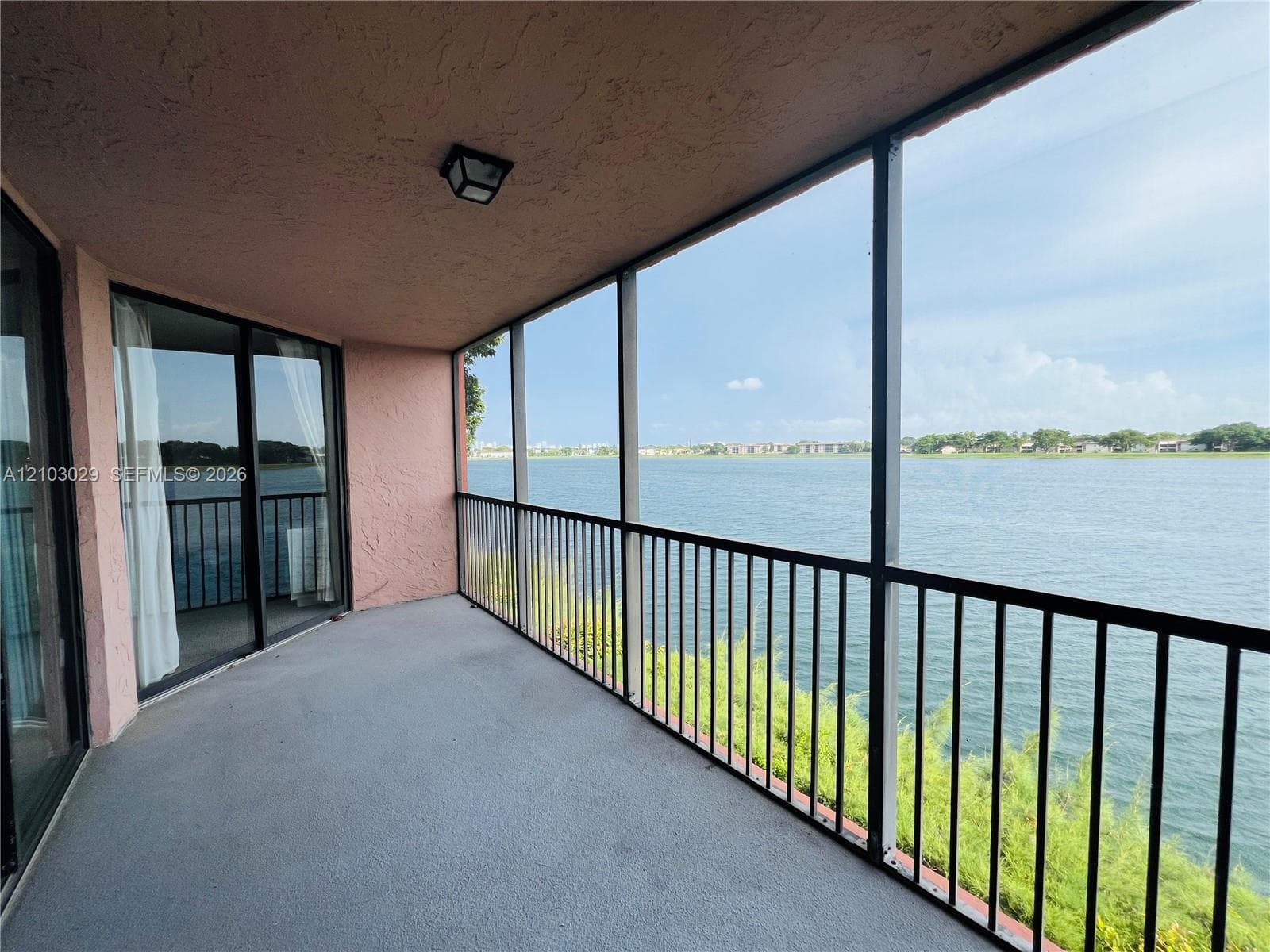 20860 San Simeon Way # 6, Miami FL 33179