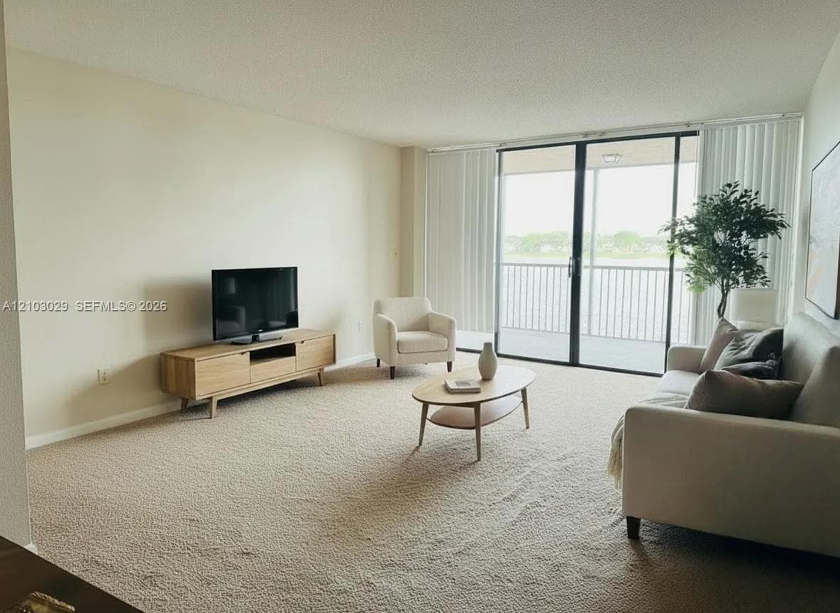 20860 San Simeon Way # 6, Miami FL 33179