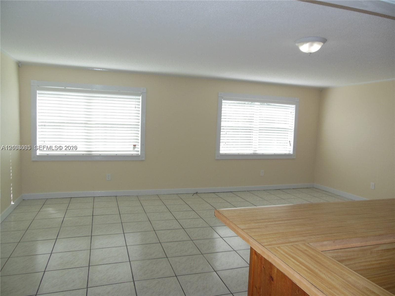 1350 W 53rd St # 8, Hialeah FL 33012