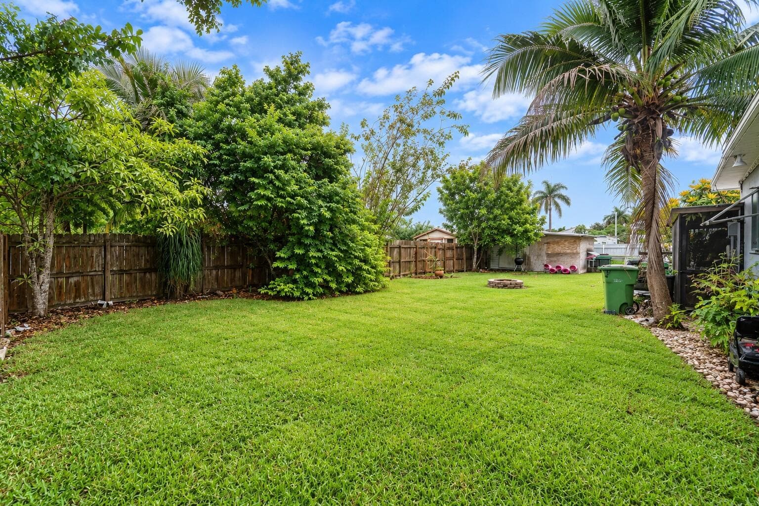 465 NW 16TH Street, Homestead FL 33030
