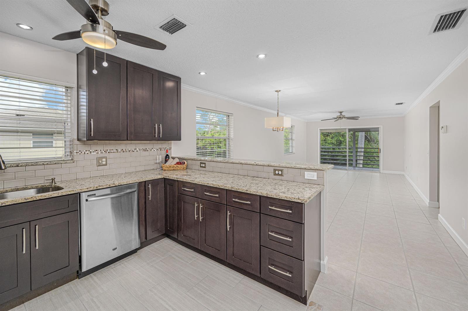 16 LAKE VISTA Trail # 202, Port St. Lucie FL 34952