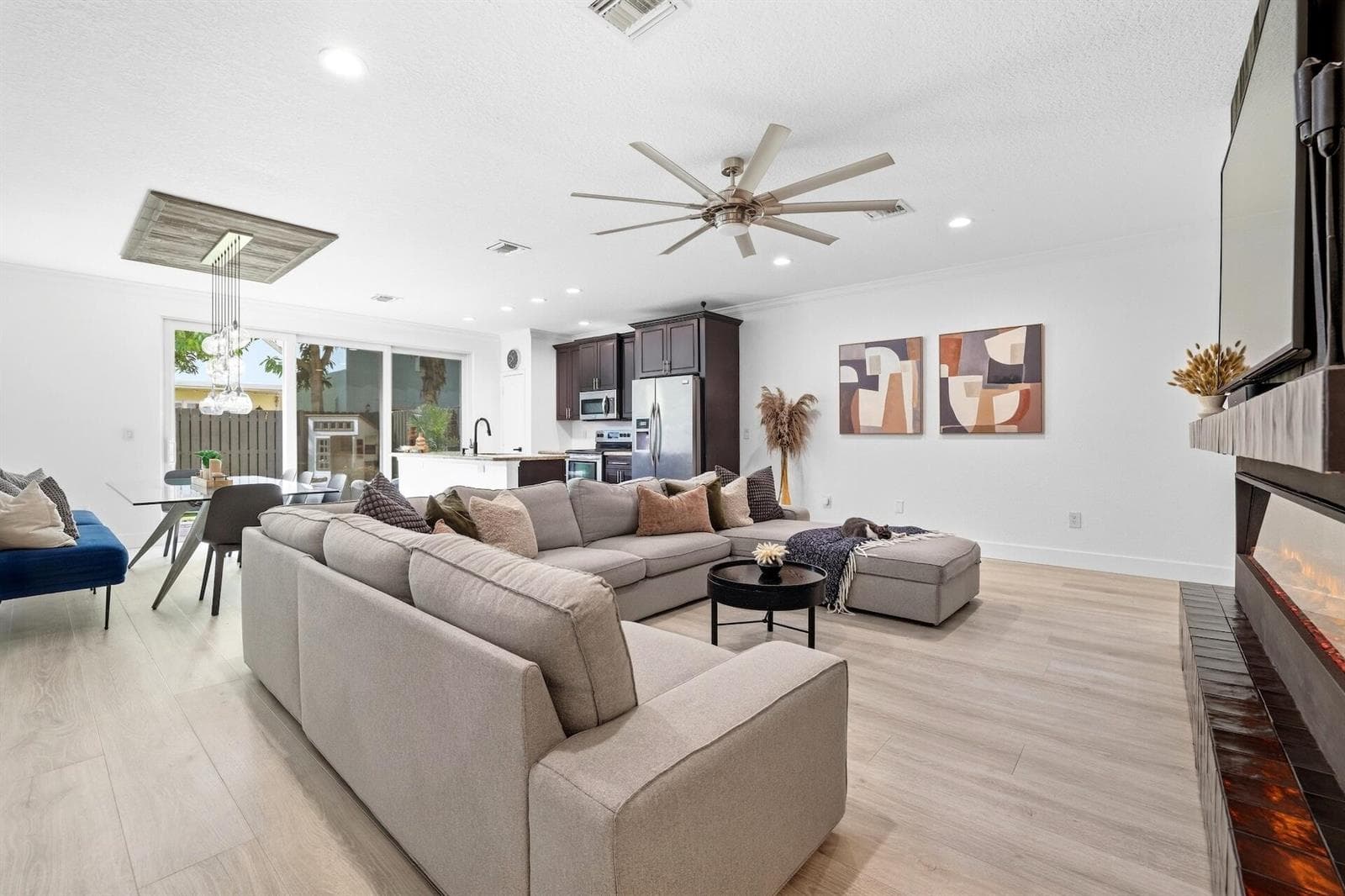 3122 Shelby Way, Palm Springs FL 33461