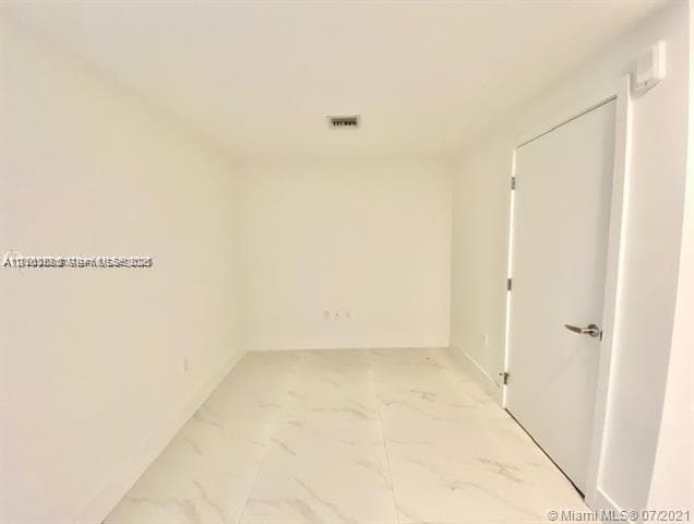 16385 Biscayne Blvd # 702, North Miami Beach FL 33160