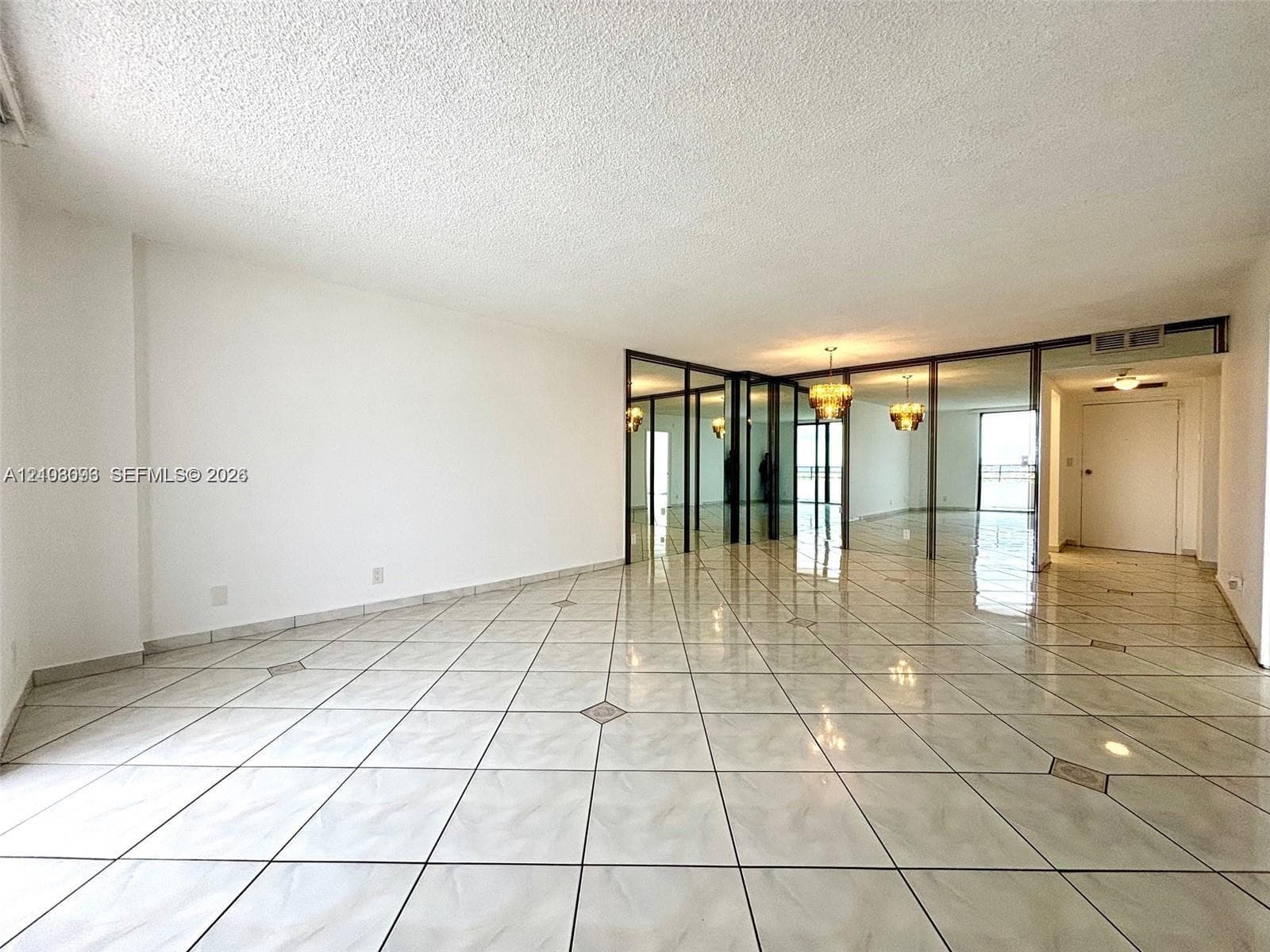2500 Parkview Dr # 1208, Hallandale Beach FL 33009