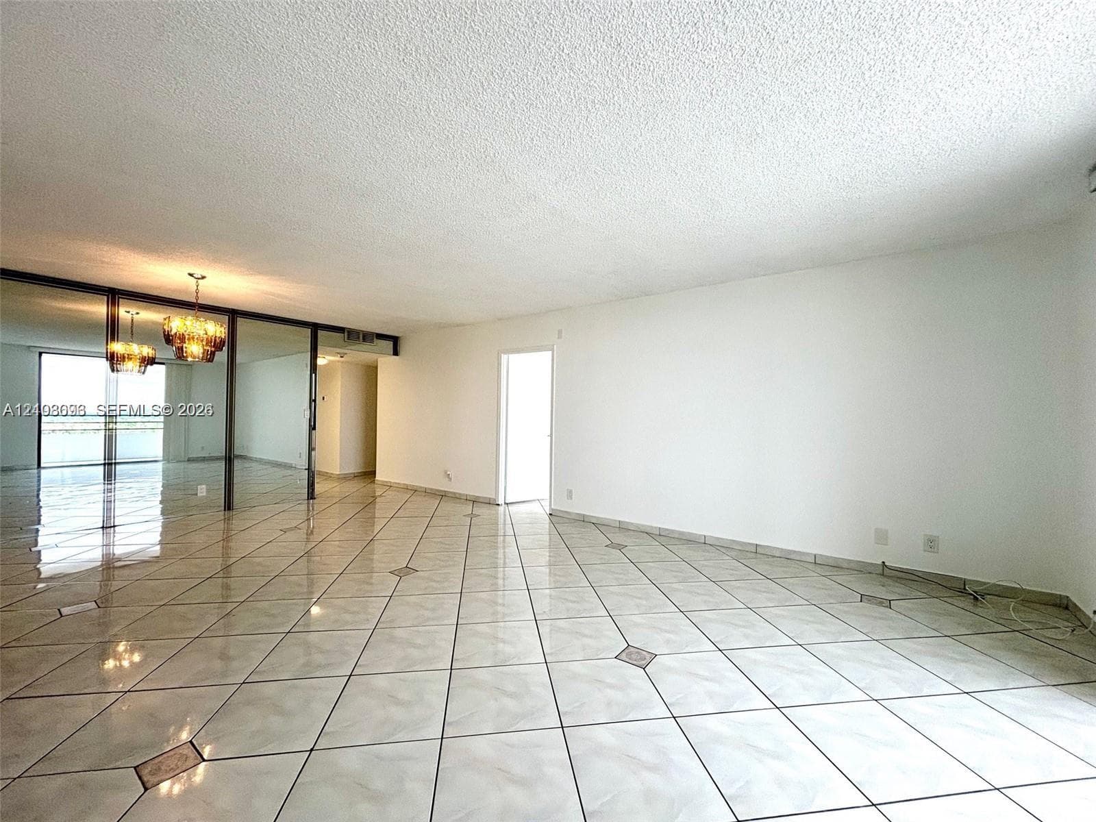 2500 Parkview Dr # 1208, Hallandale Beach FL 33009