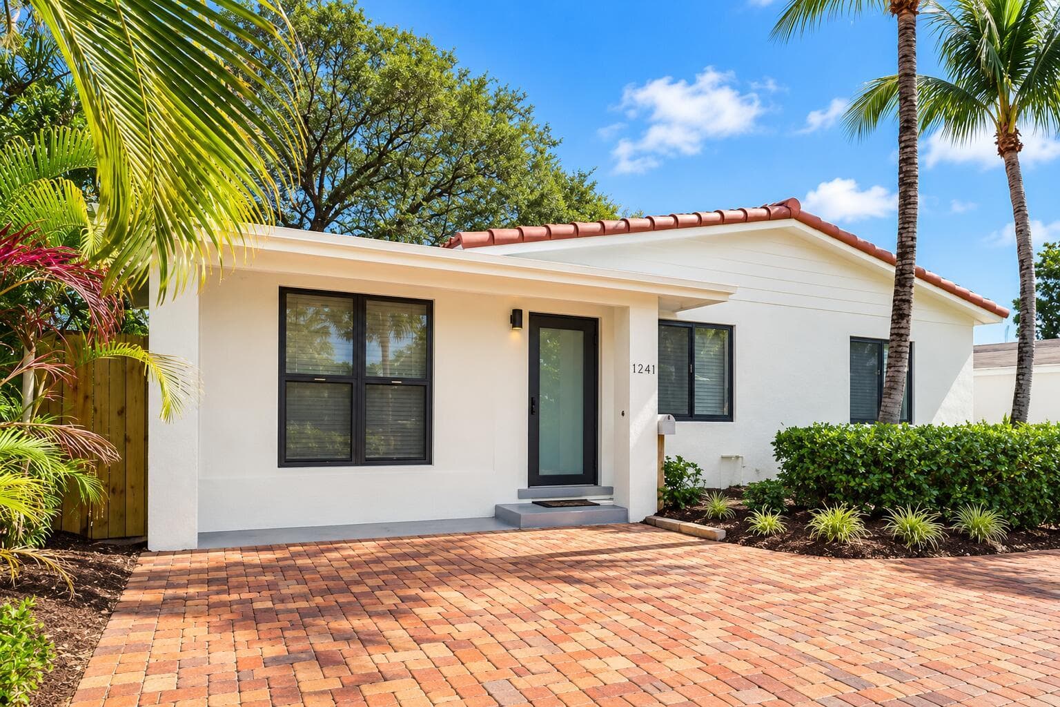 1216 NE 16th Terrace, Fort Lauderdale FL 33304