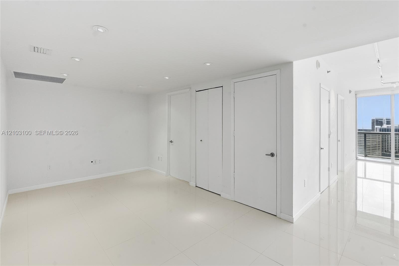 495 Brickell Ave # 4003, Miami FL 33131