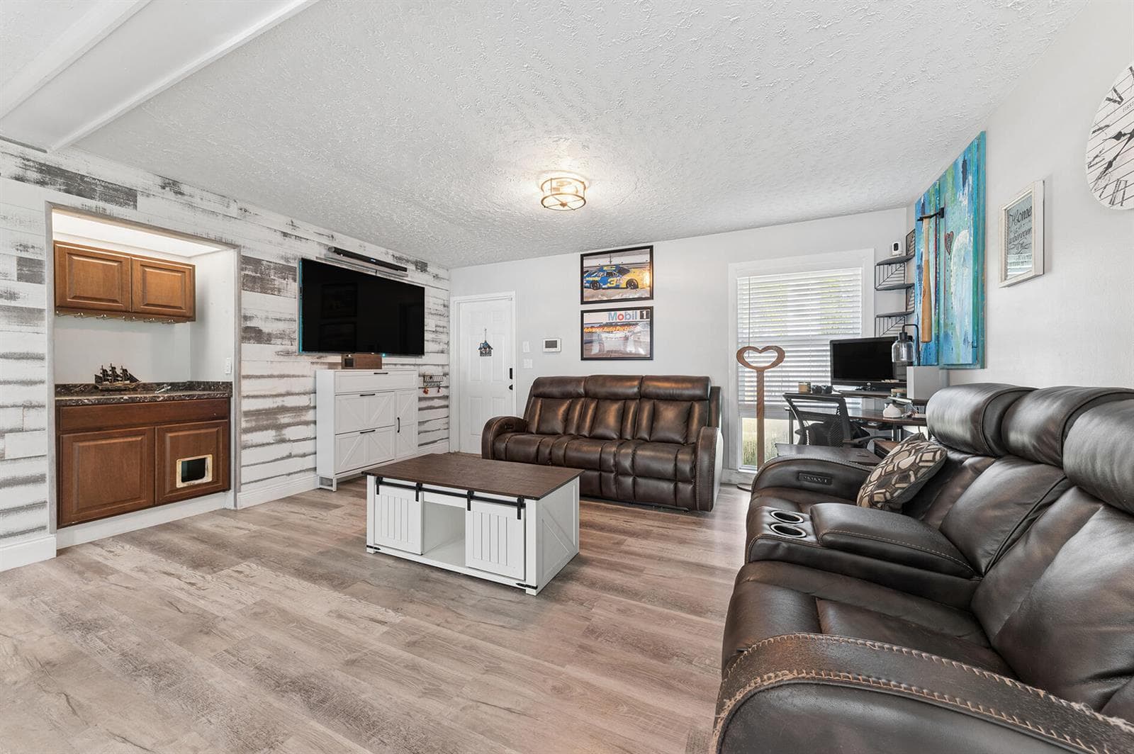 7908 NW 73RD Terrace, Tamarac FL 33321