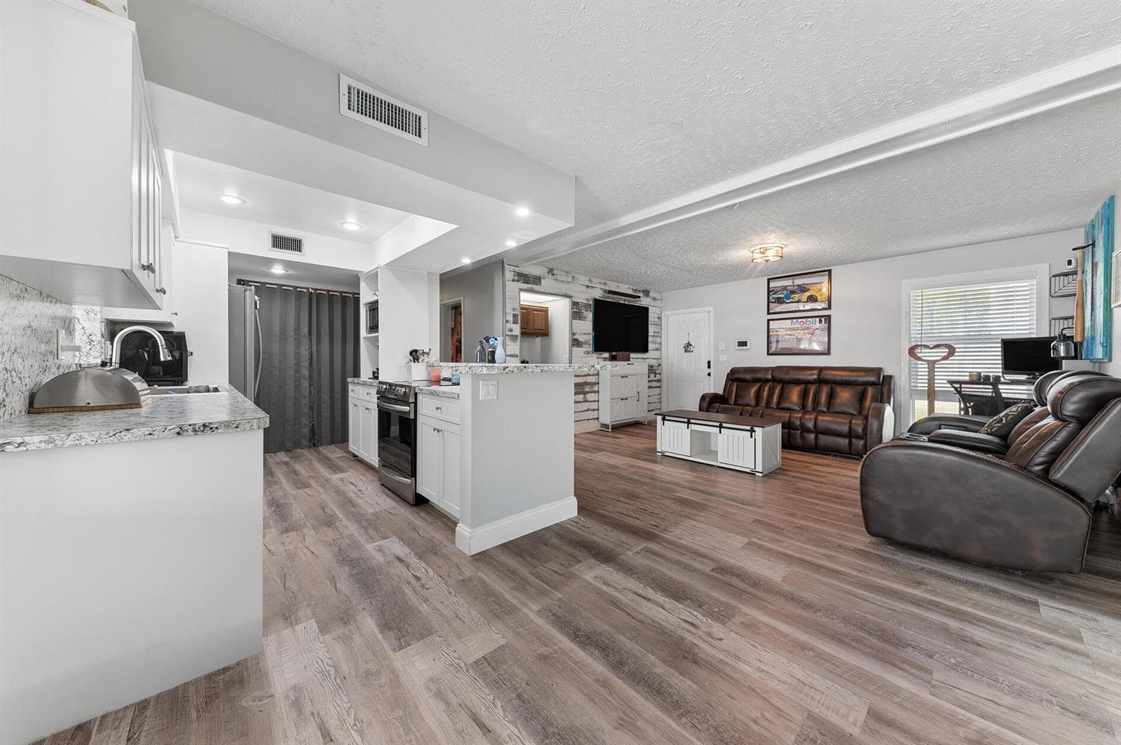 7908 NW 73RD Terrace, Tamarac FL 33321