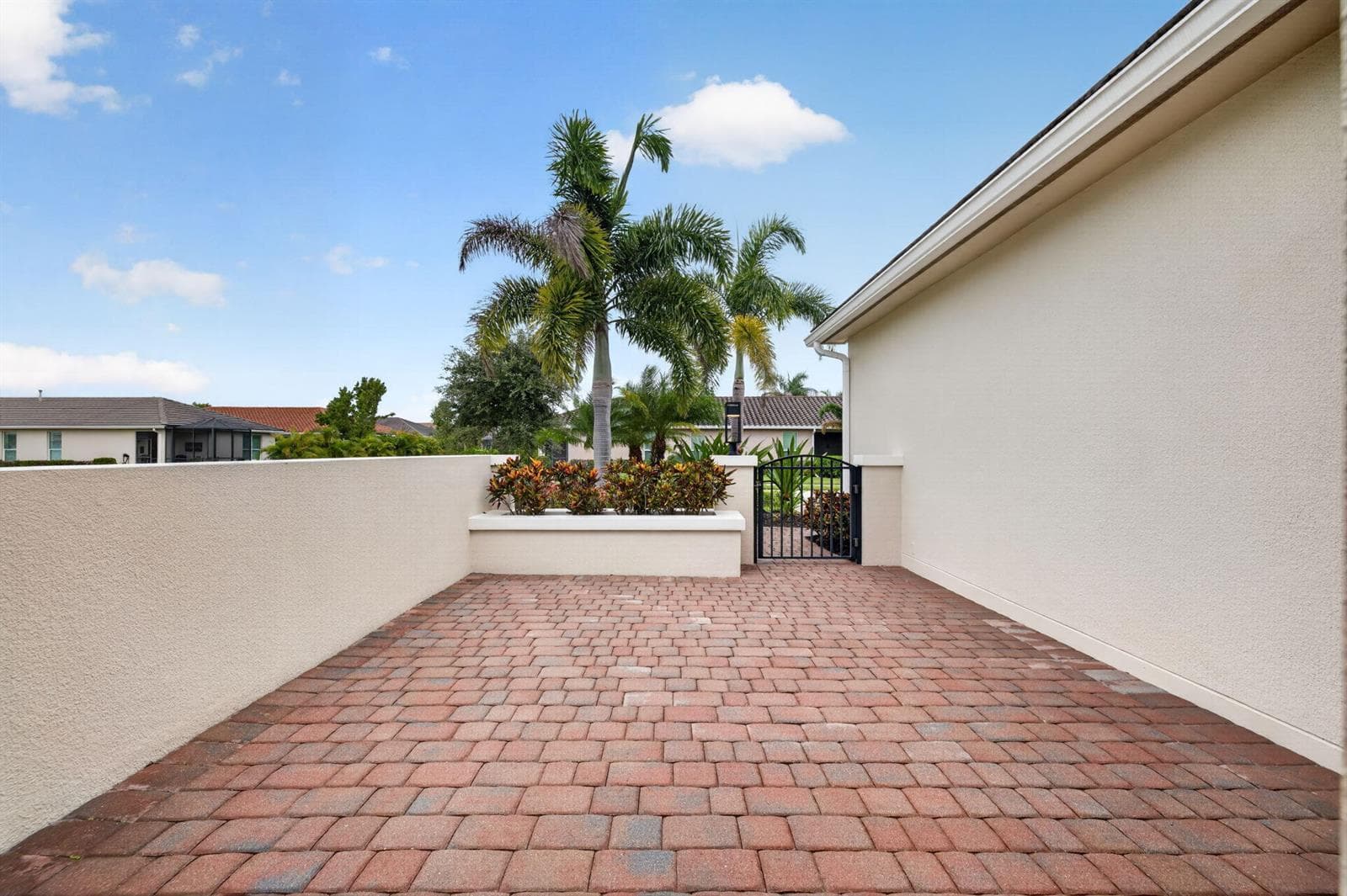 9907 SW Trumpet Tree Circle, Port St. Lucie FL 34987