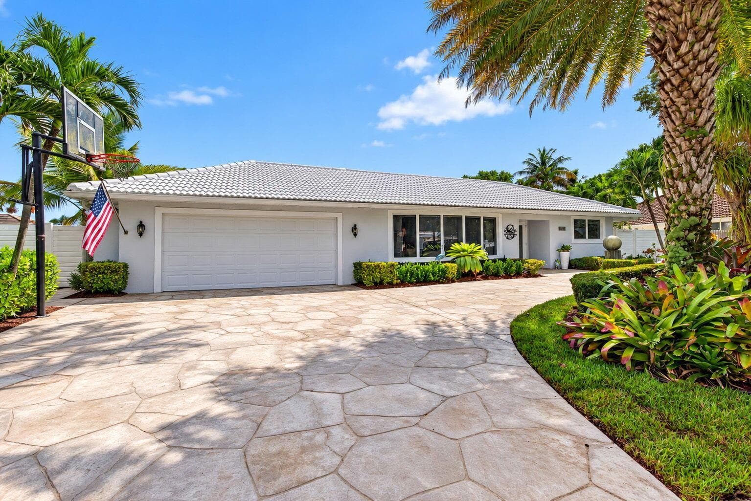 330 SW 75th Avenue, Plantation FL 33317
