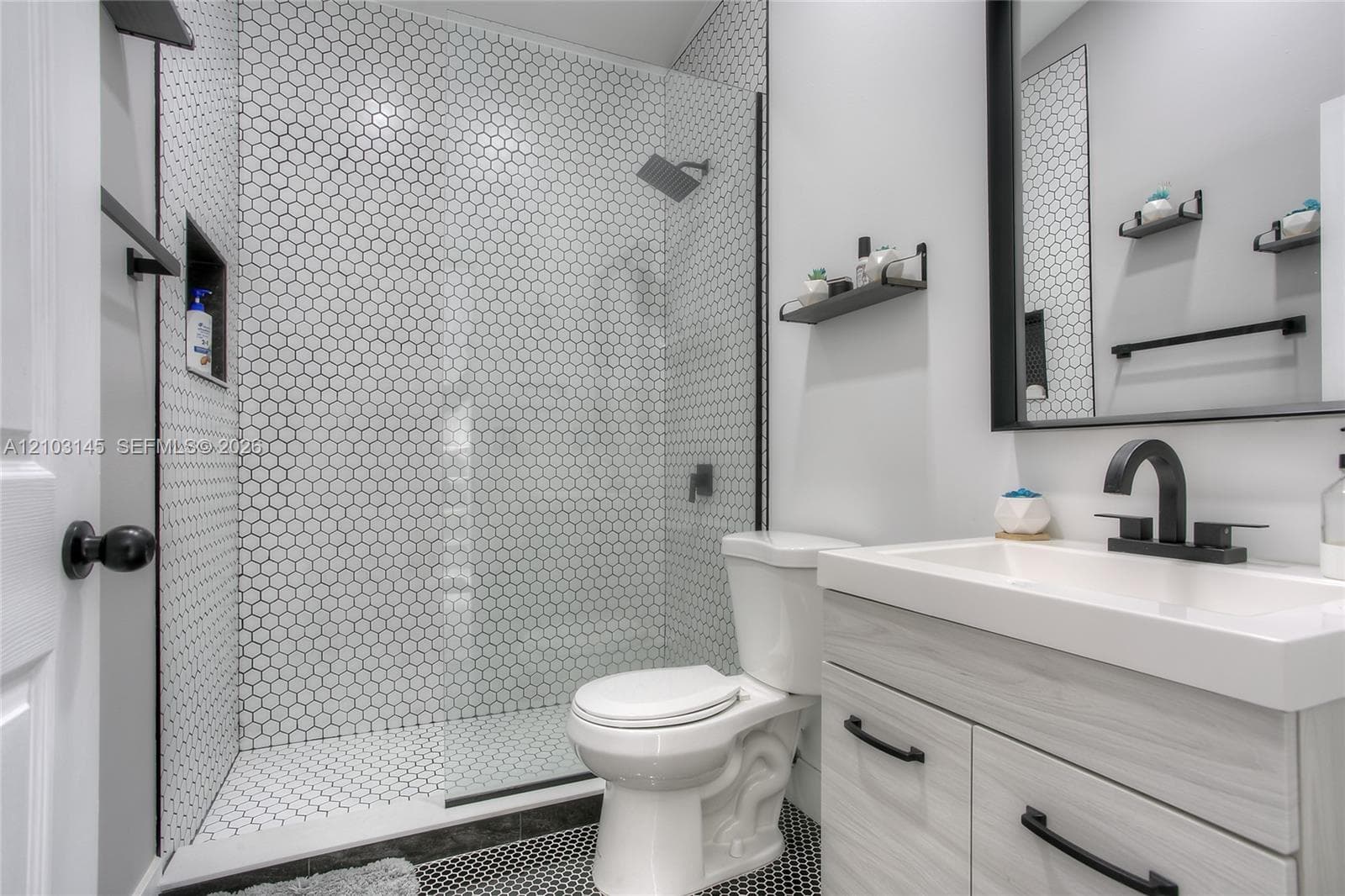 11611 SW 10th Ct, Pembroke Pines FL 33025