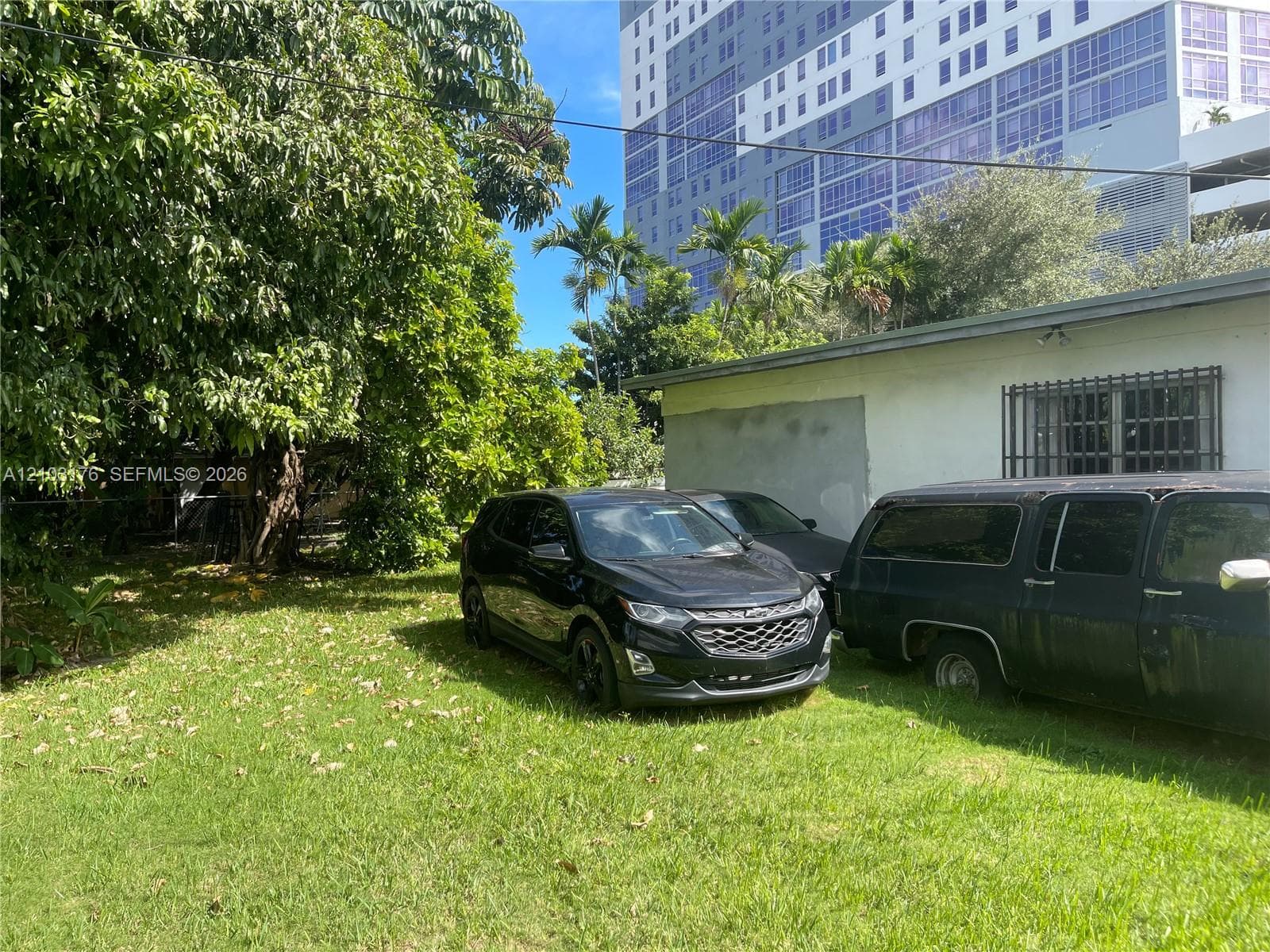 10759 SW 7th St, Sweetwater FL 33174