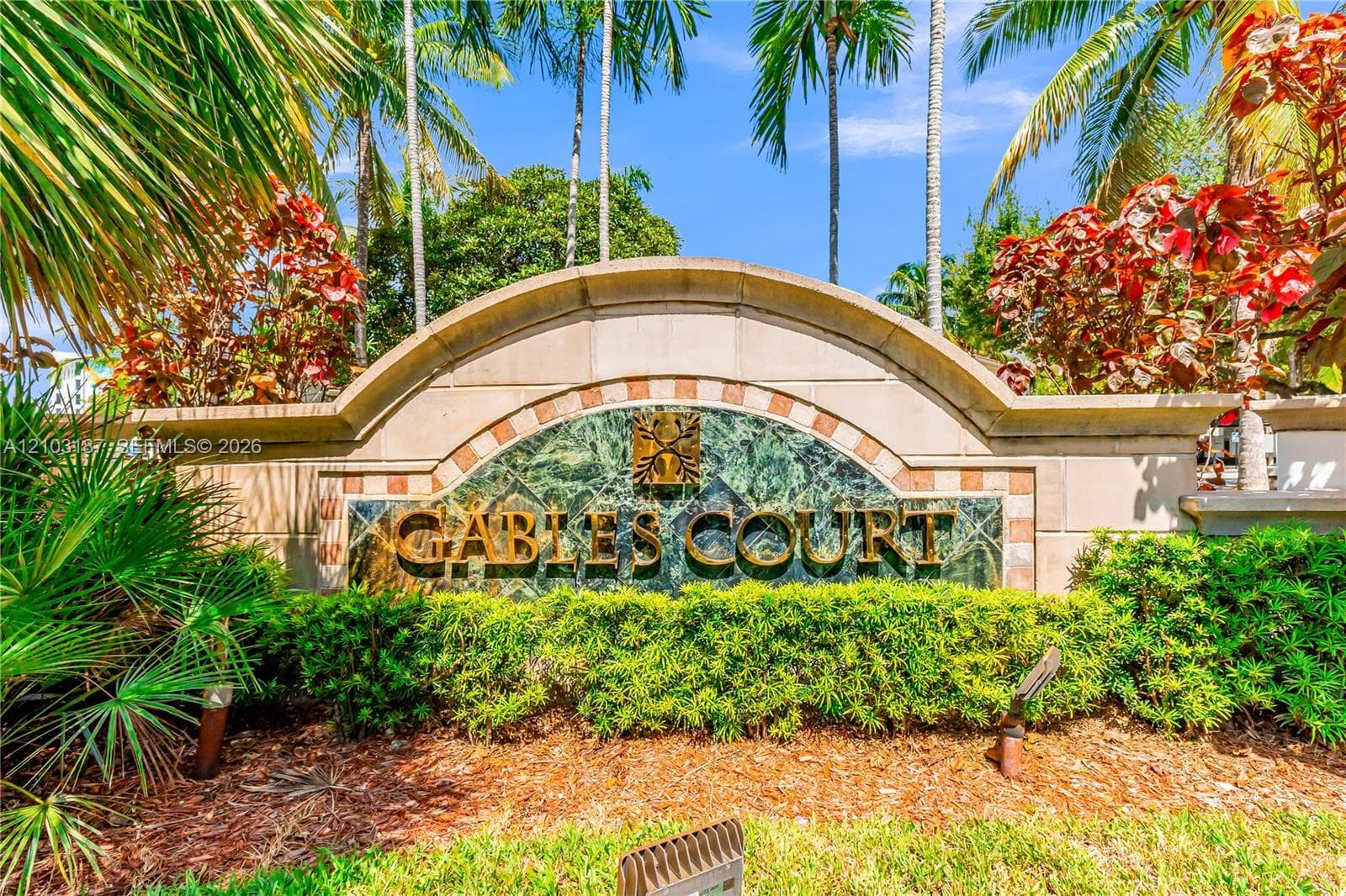 6841 SW 44th St # 111, Miami FL 33155