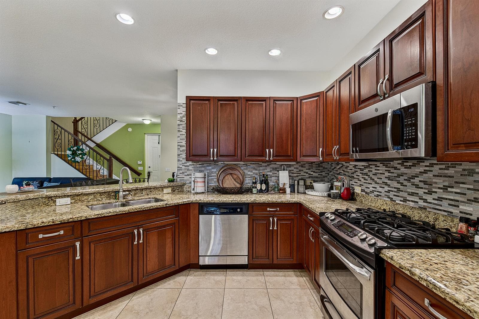 3055 NW 126th Avenue, Sunrise FL 33323
