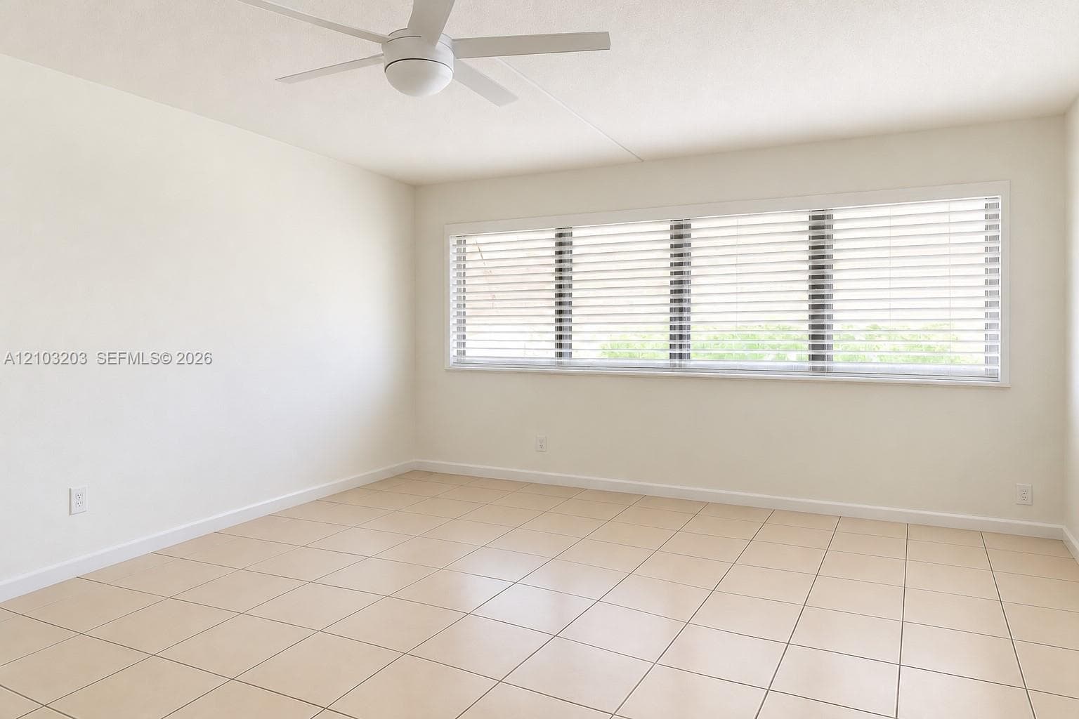 215 SE 3rd Ave # 304B, Hallandale Beach FL 33009