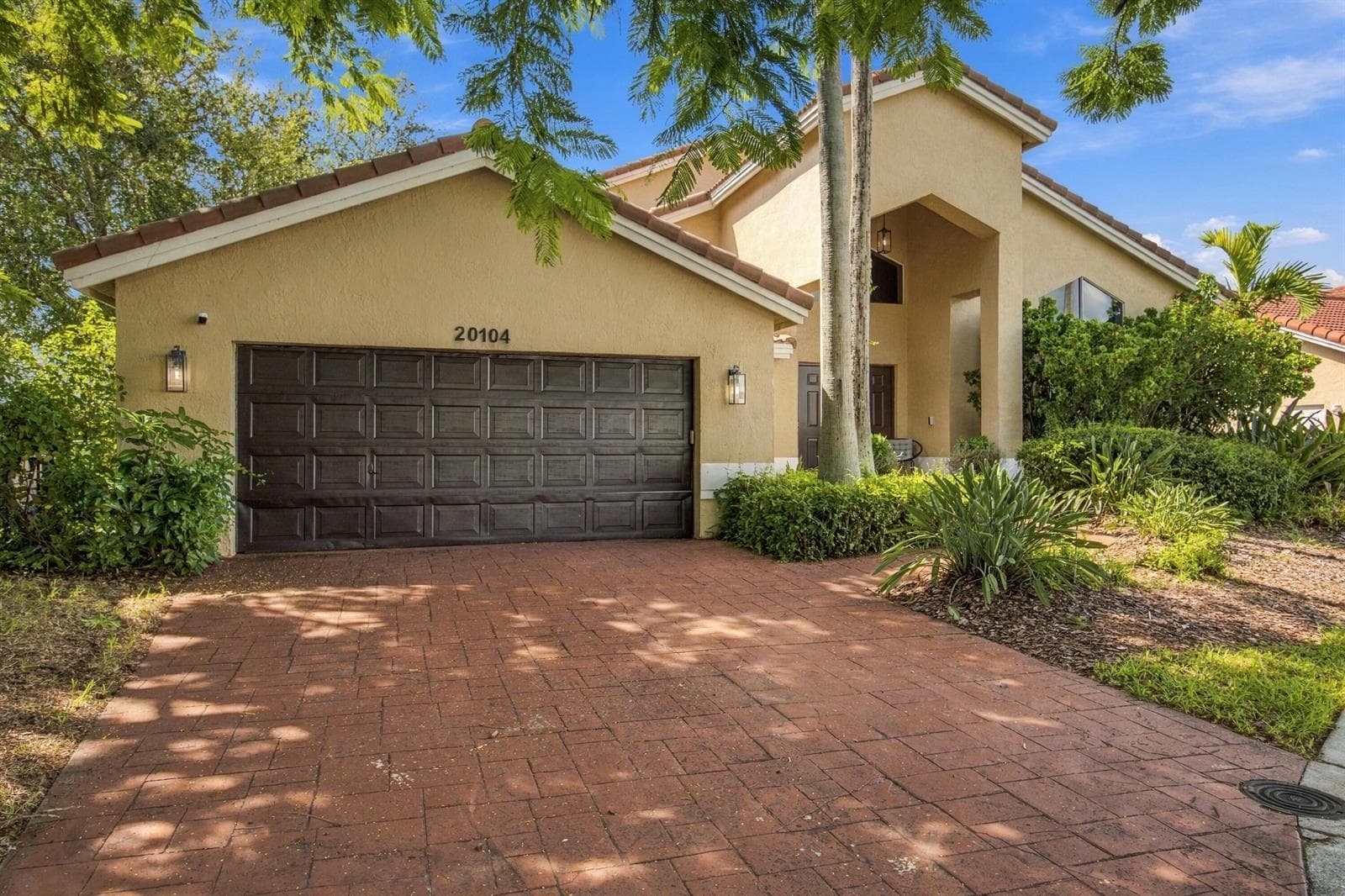 20104 NW 9TH Drive, Pembroke Pines FL 33029