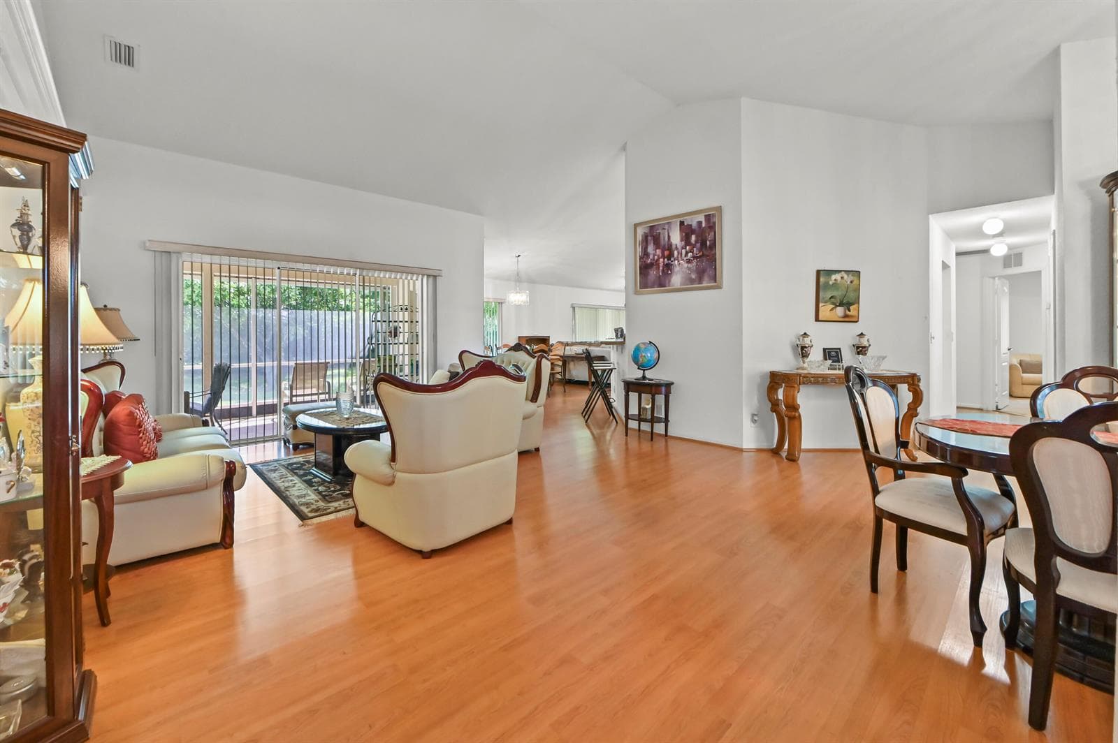 203 Ponce de Leon Street, Royal Palm Beach FL 33411