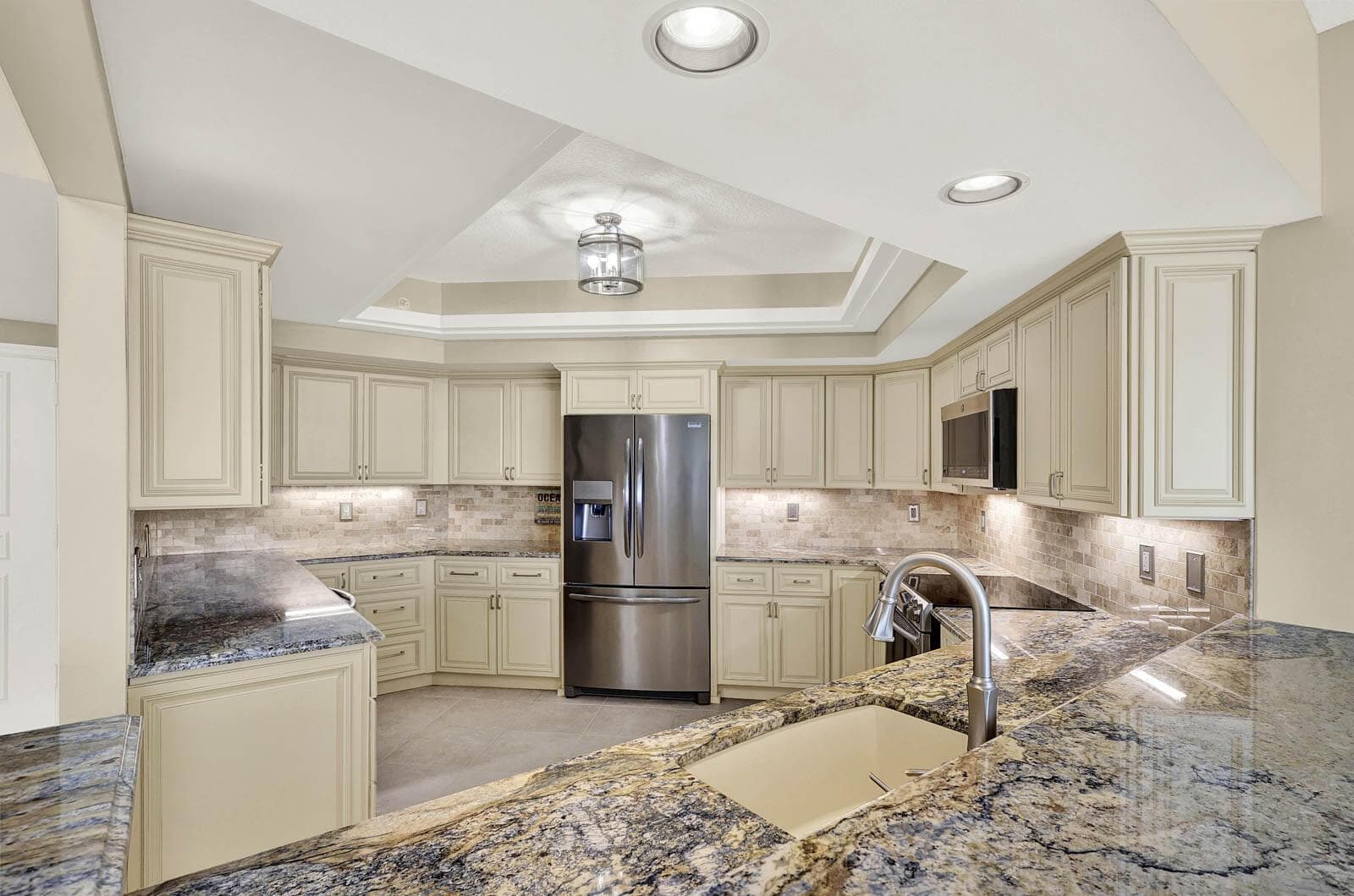 8600 S OCEAN Drive # 1105, Jensen Beach FL 34957