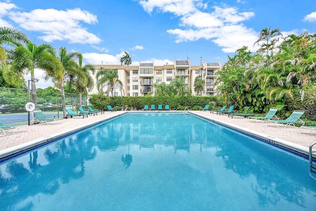 6190 Woodlands Boulevard # 107, Tamarac FL 33319