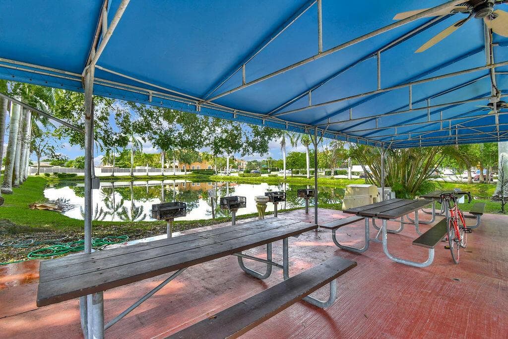 6190 Woodlands Boulevard # 107, Tamarac FL 33319