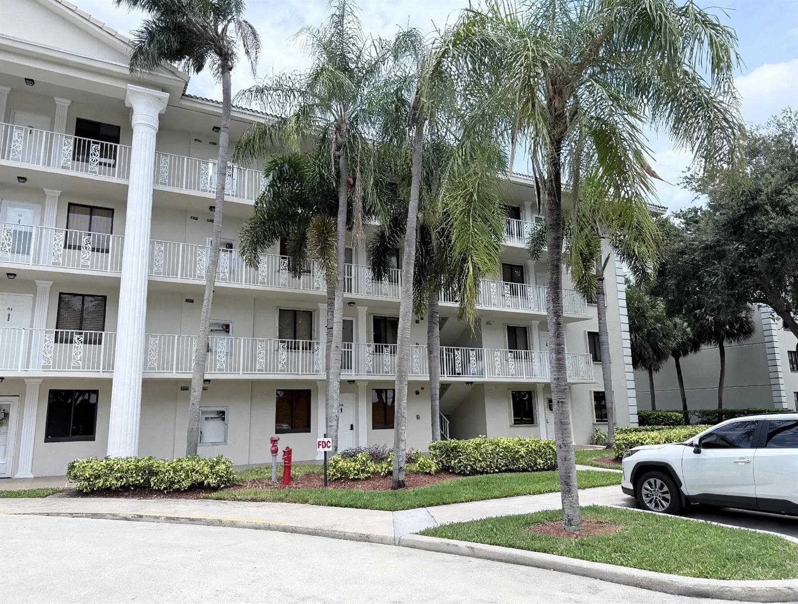 6025 Balboa Circle # 306, Boca Raton FL 33433