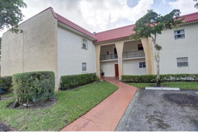 188 Lake Evelyn Drive, West Palm Beach FL 33411